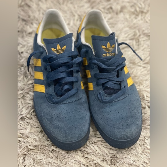 ADIDAS - SILAS SLR - men’s size 8 - color: navy/yellow - Picture 4 of 4